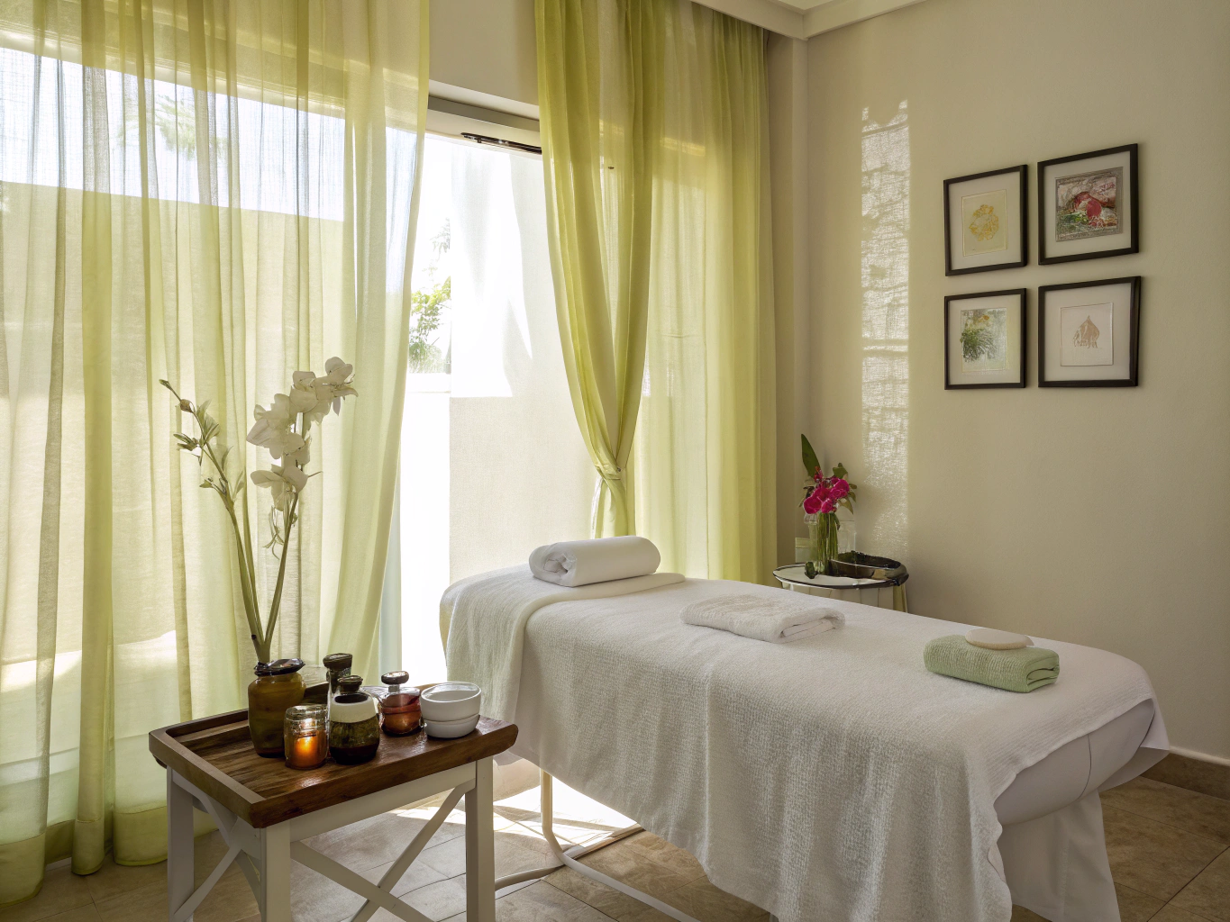 İdil Luxury özel masaj ve terapi odası sıcak loş aydınlatma